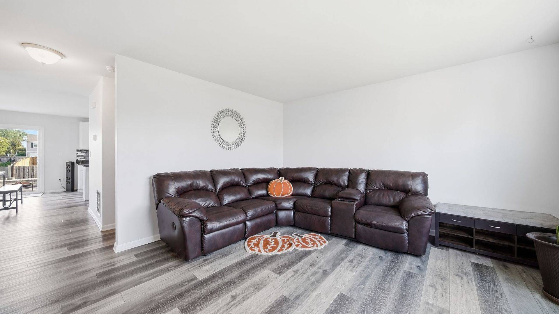 934 Derby DR, Plano, IL 60545