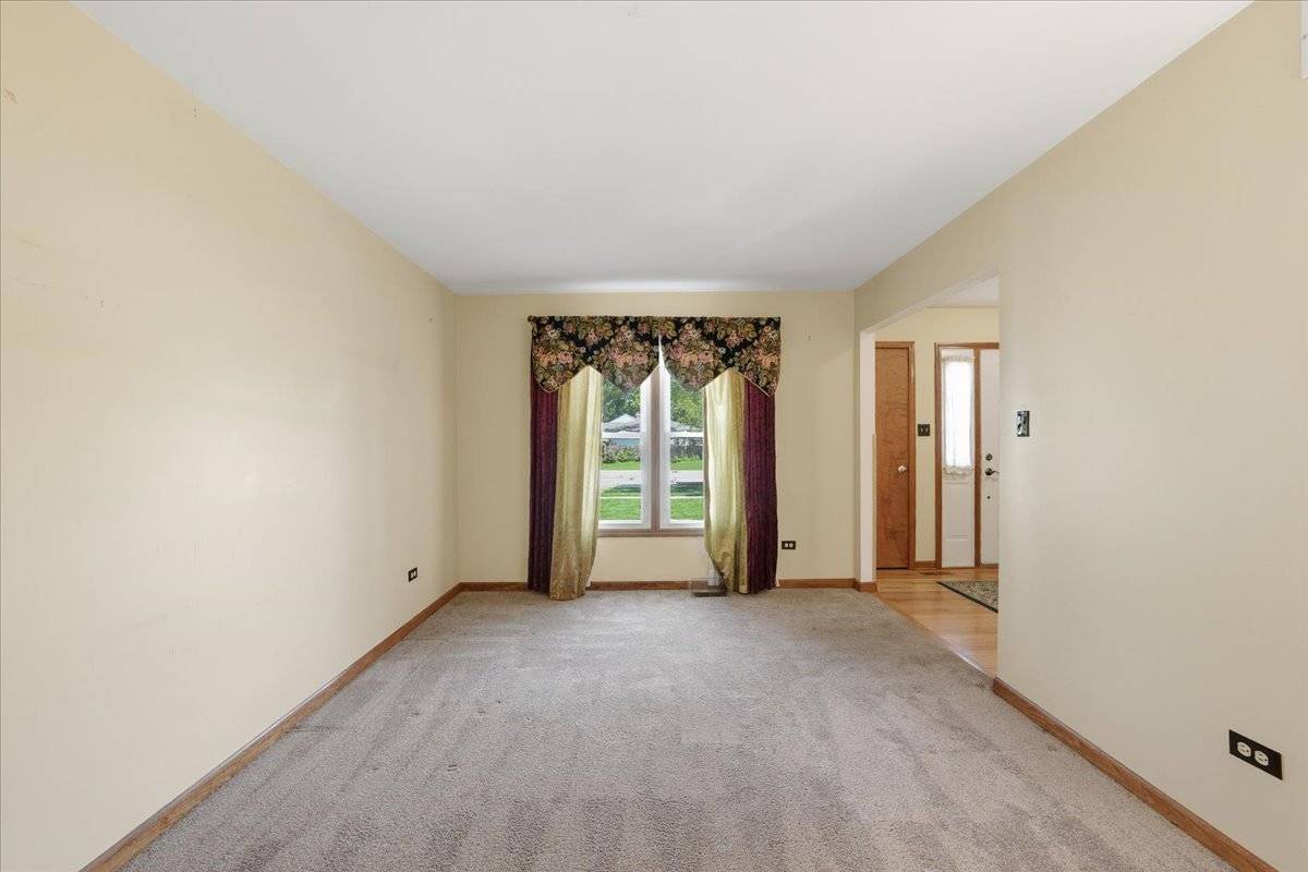 16020 S Howard ST, Plainfield, IL 60586