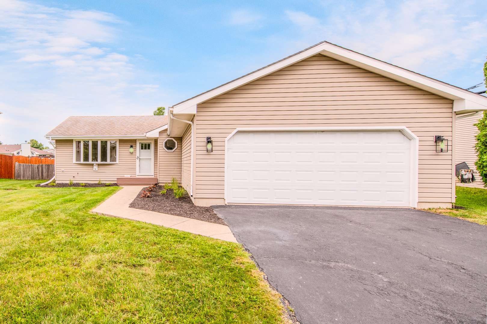 2807 Lektorich LN, Plainfield, IL 60586