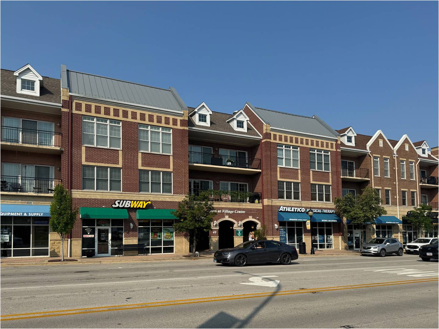 40 E Northwest HWY #212, Mount Prospect, IL 60056