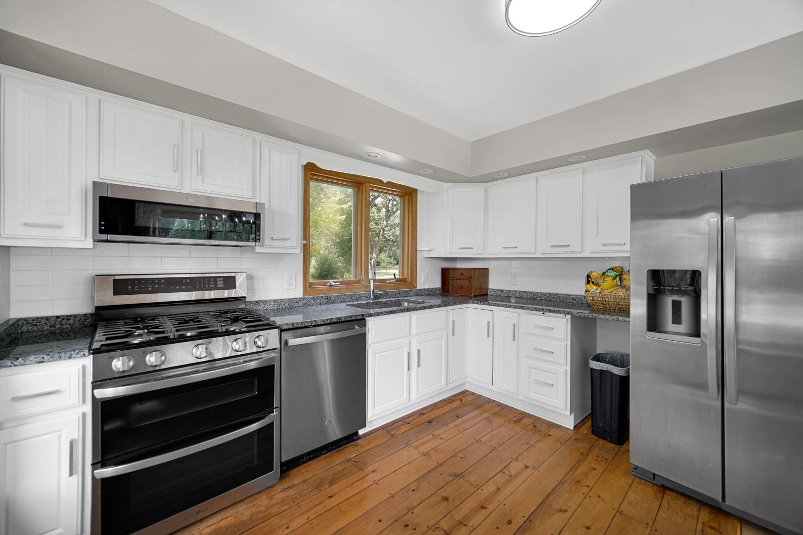 9114 Howe RD, Wonder Lake, IL 60097
