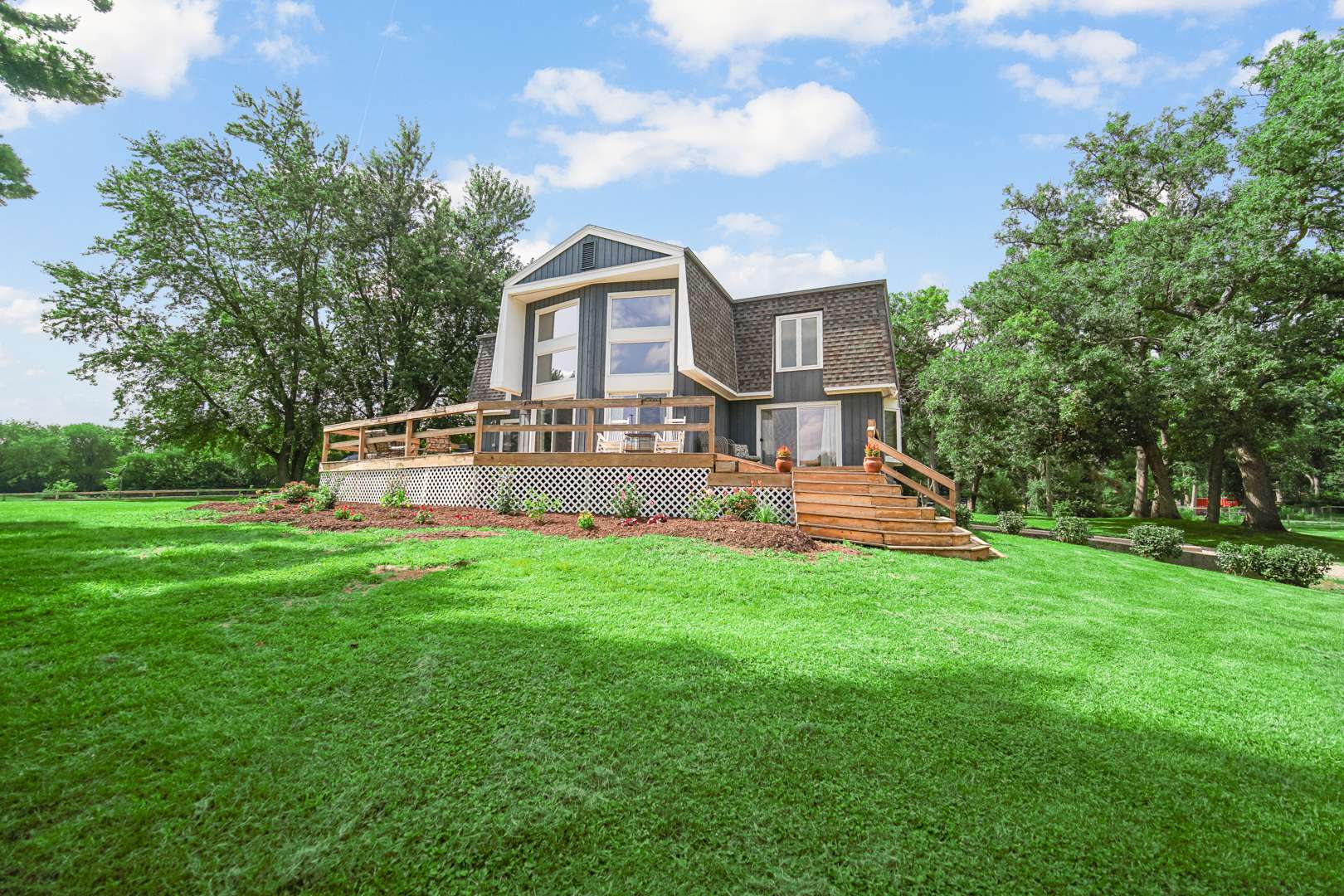 9114 Howe RD, Wonder Lake, IL 60097