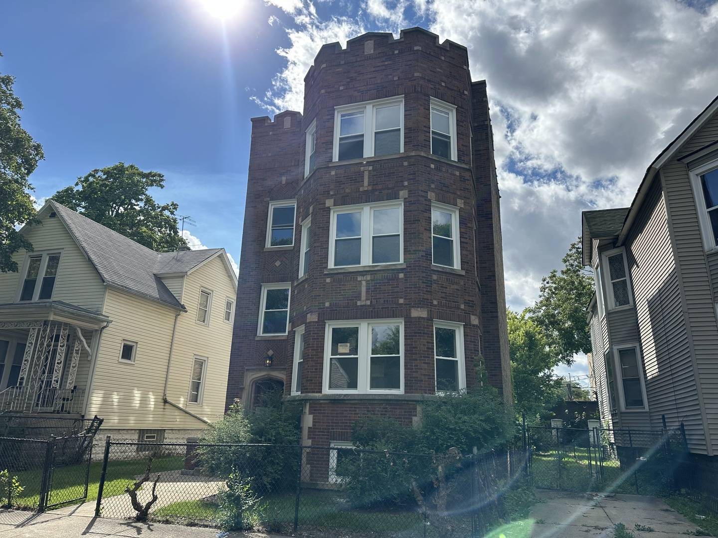 11320 S Edbrooke AVE #2, Chicago, IL 60628
