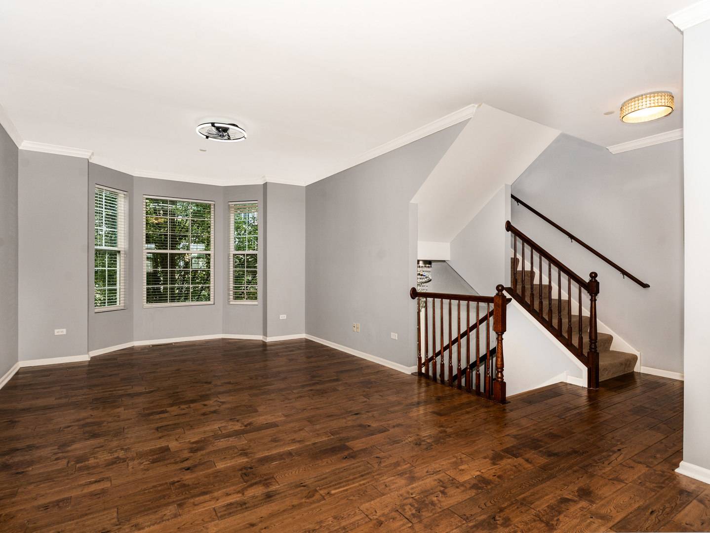 2807 Henley LN, Naperville, IL 60540