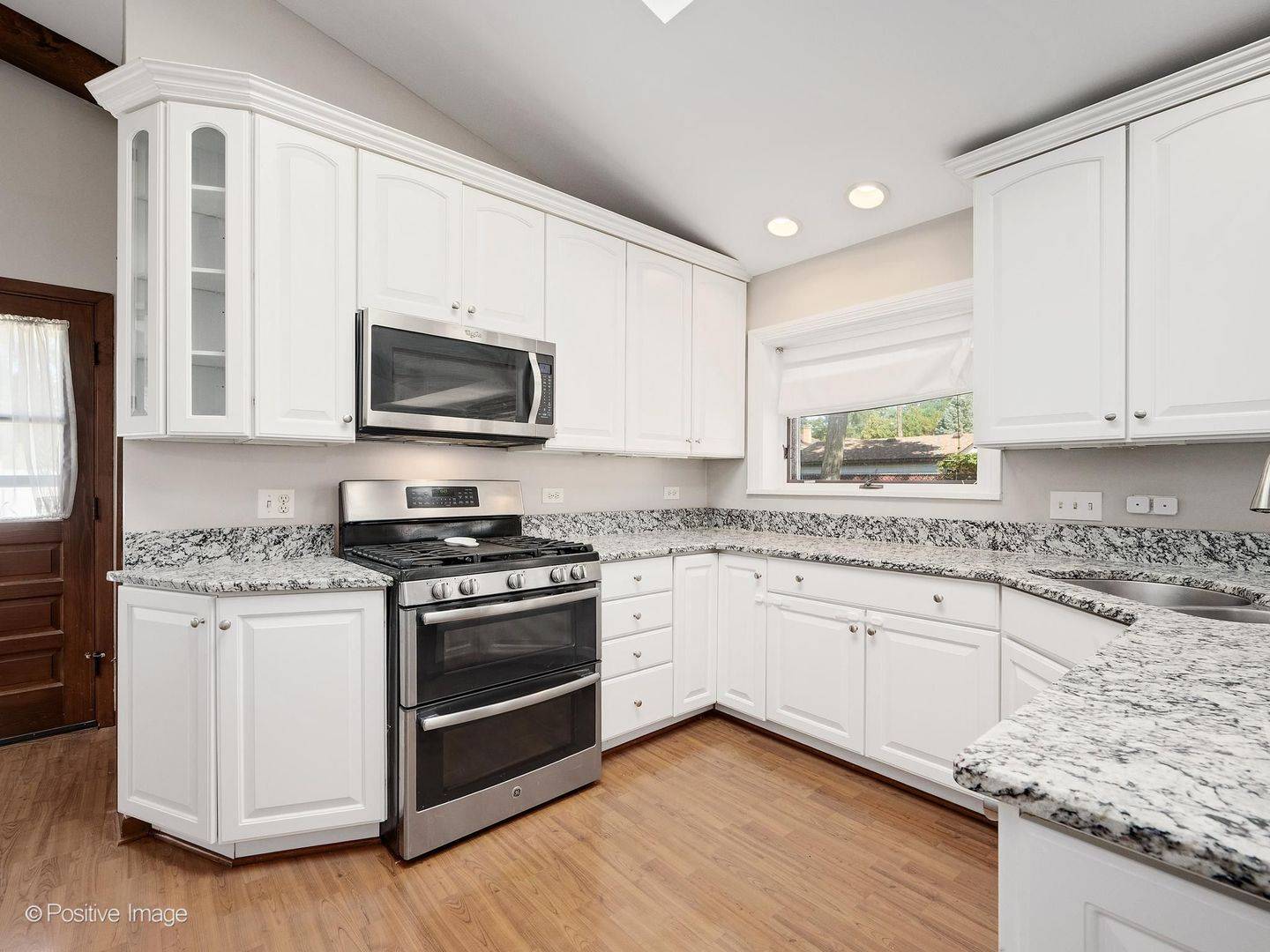 842 S Euclid AVE, Villa Park, IL 60181