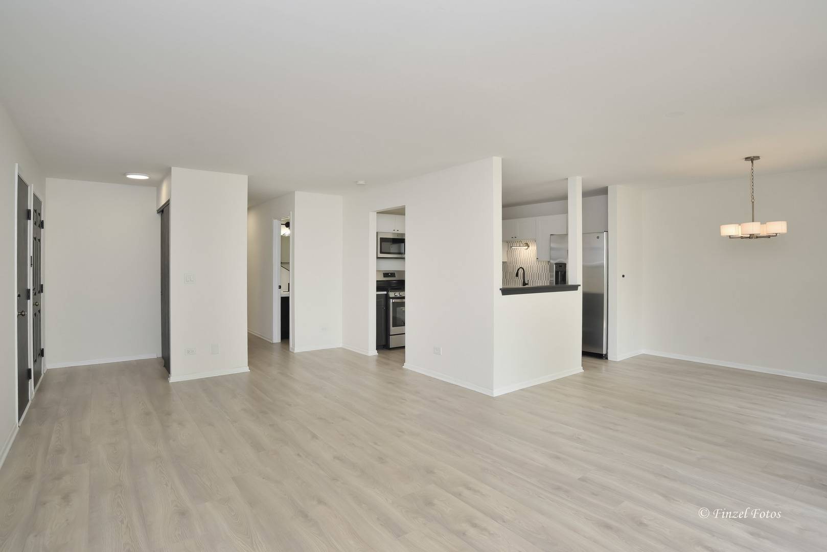 860 Chasefield LN #3, Crystal Lake, IL 60014