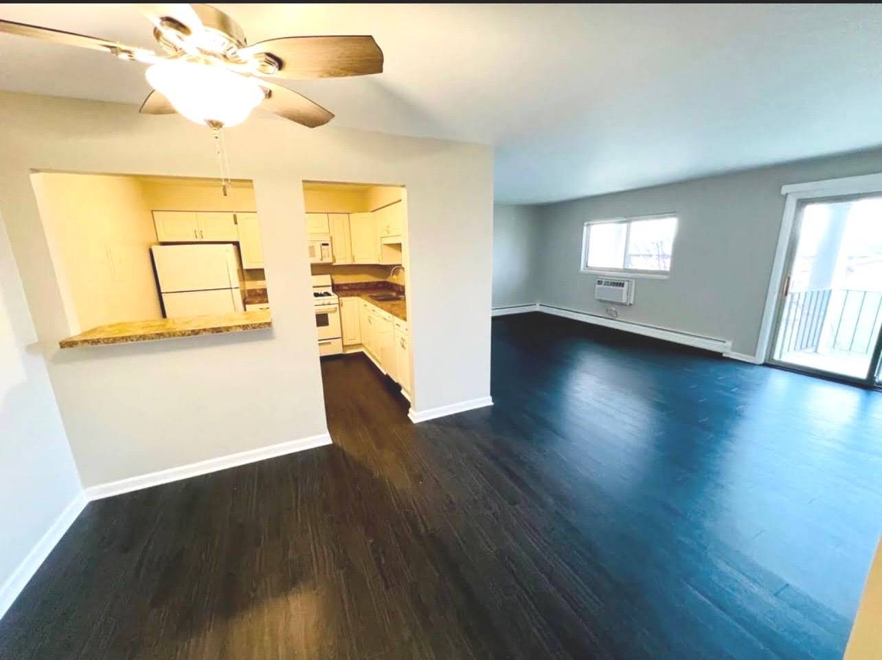 1577 Jill CT #202, Glendale Heights, IL 60139