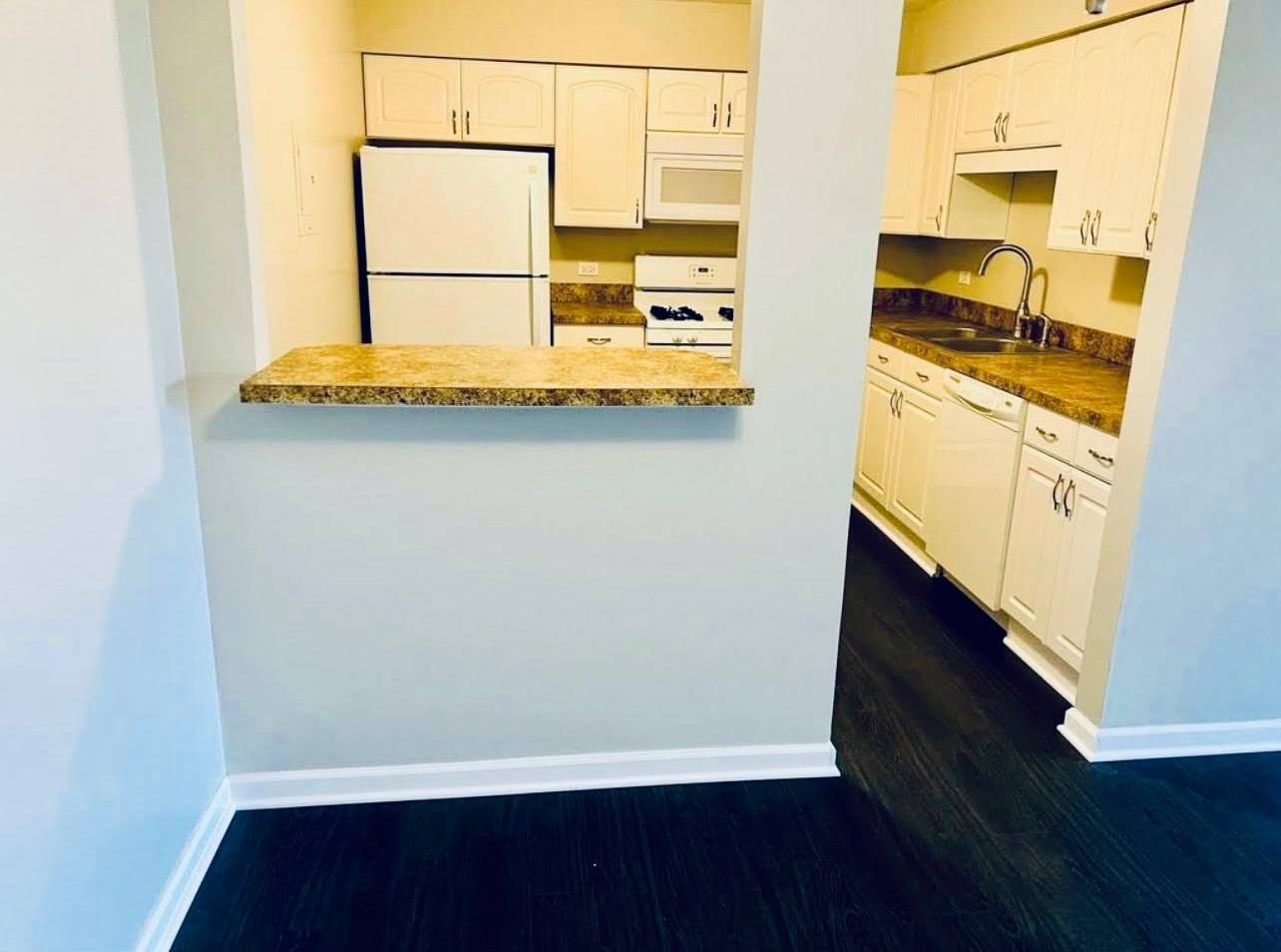 1577 Jill CT #202, Glendale Heights, IL 60139
