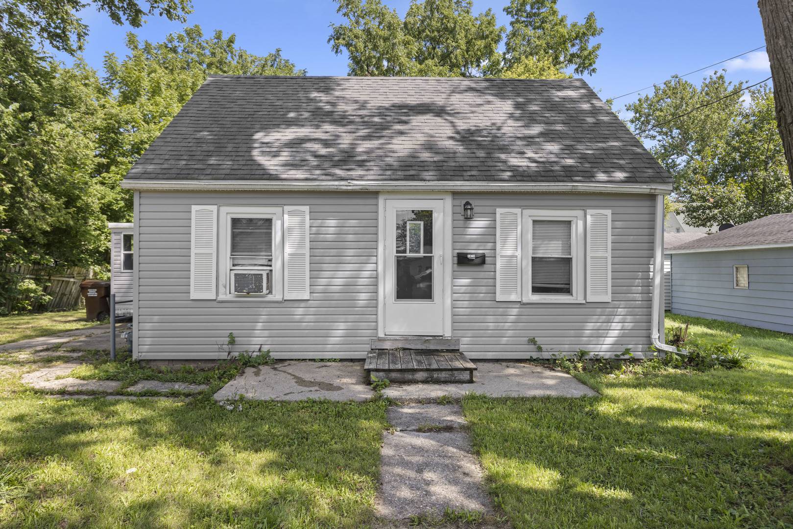 1428 Maple AVE, Belvidere, IL 61008