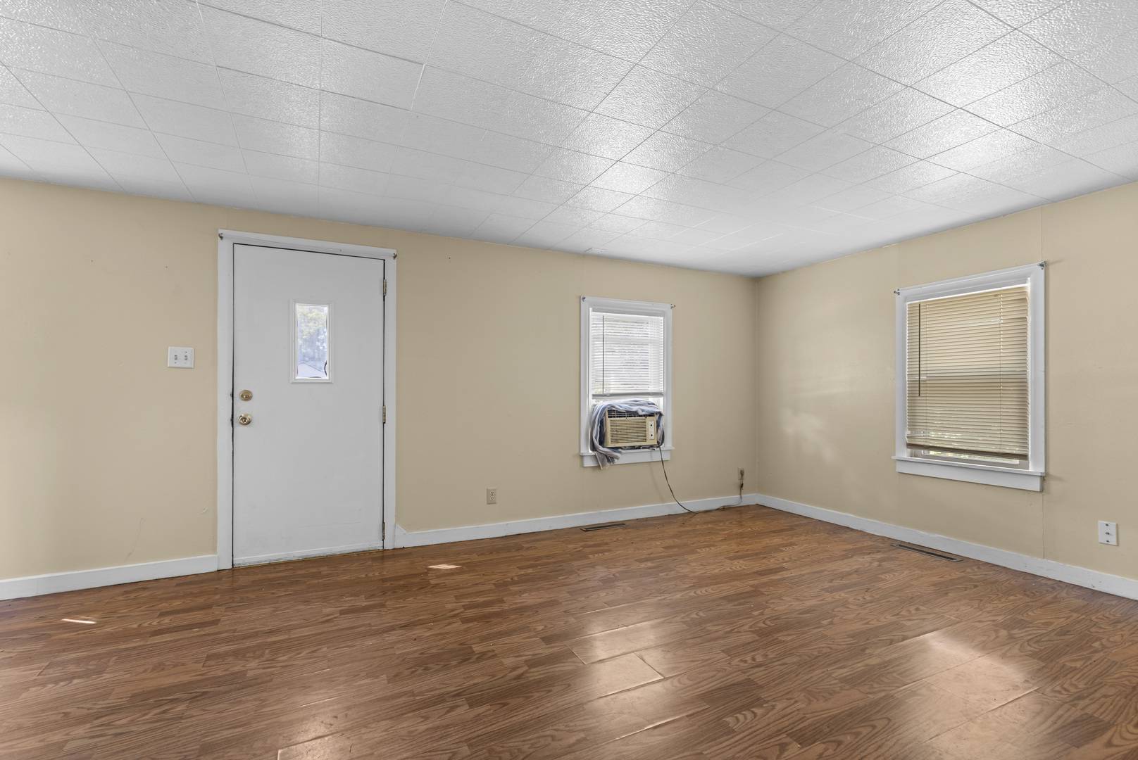 1428 Maple AVE, Belvidere, IL 61008