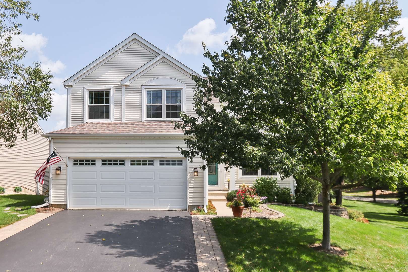 3 Falcon Ridge CT, Algonquin, IL 60102