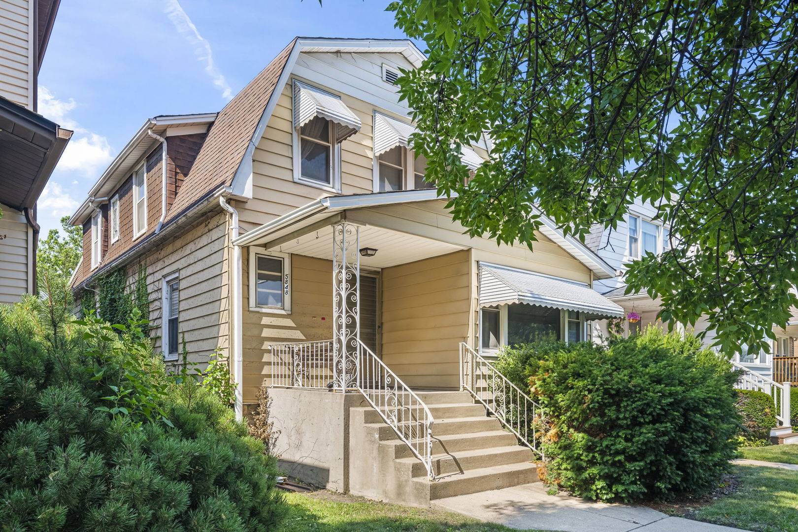5848 W Catalpa AVE, Chicago, IL 60630