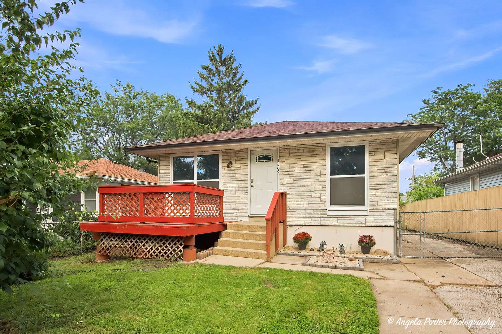 1509 Elm AVE, Round Lake Beach, IL 60073