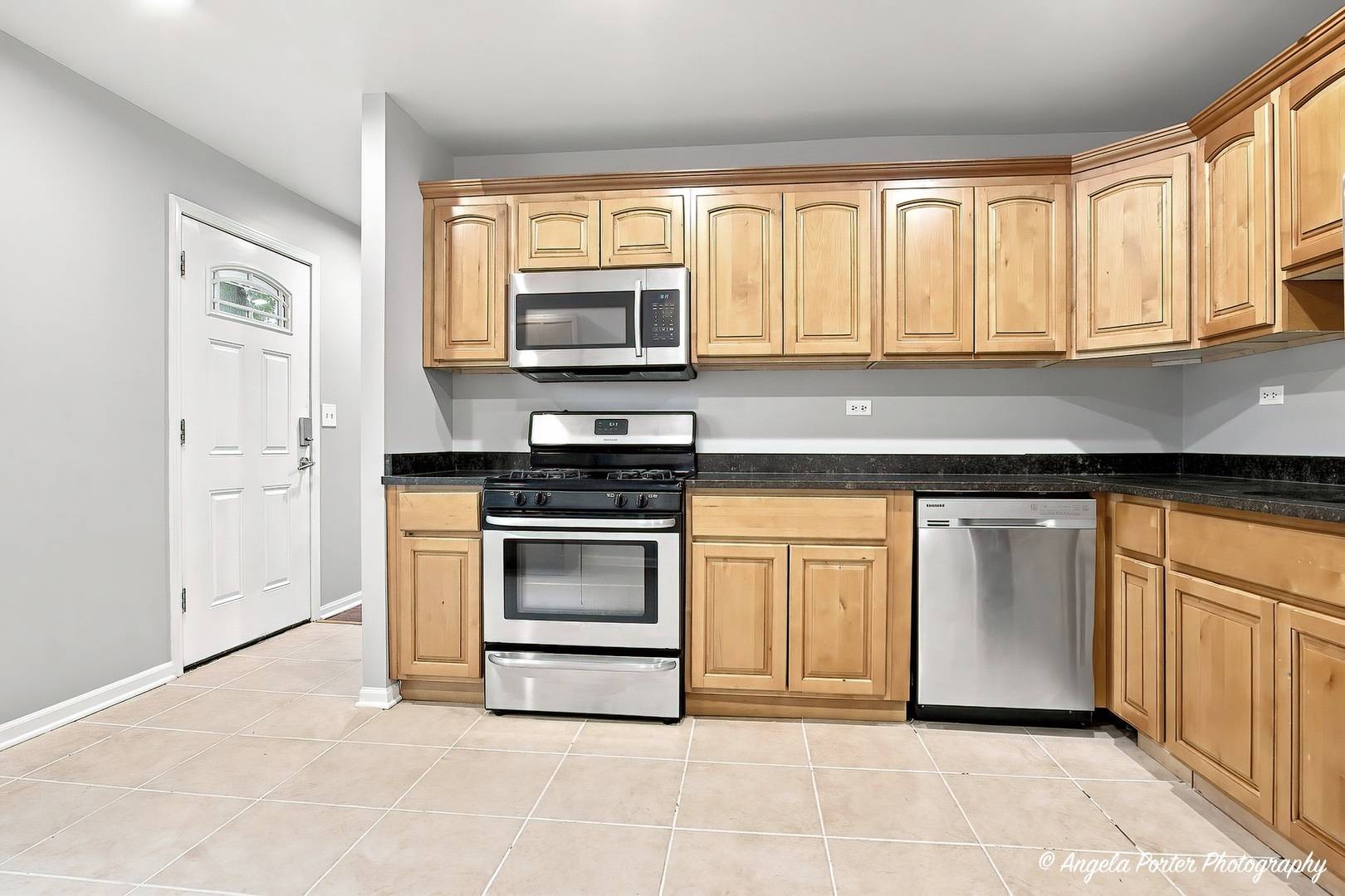 1509 Elm AVE, Round Lake Beach, IL 60073