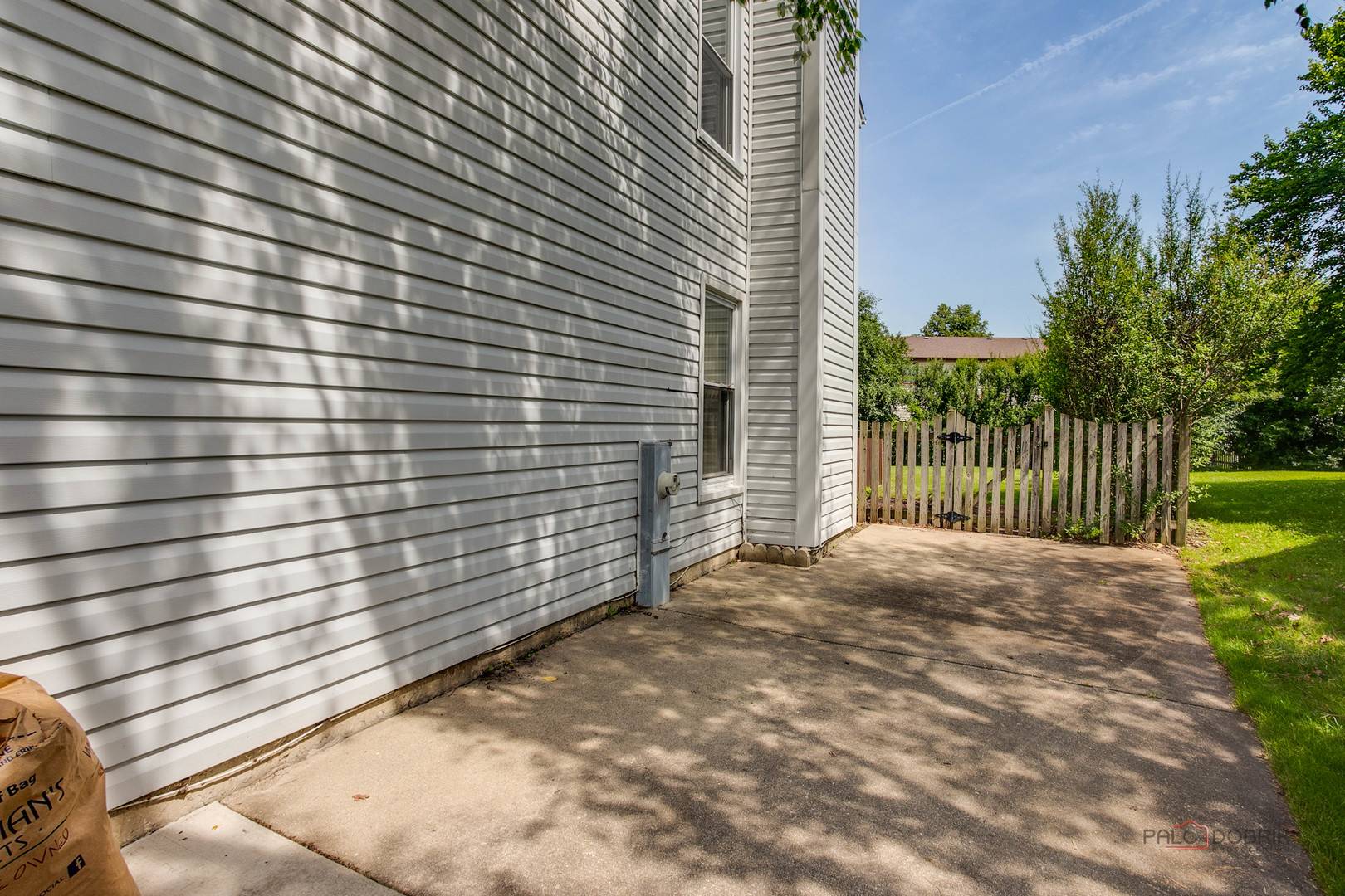410 Lamont TER, Buffalo Grove, IL 60089