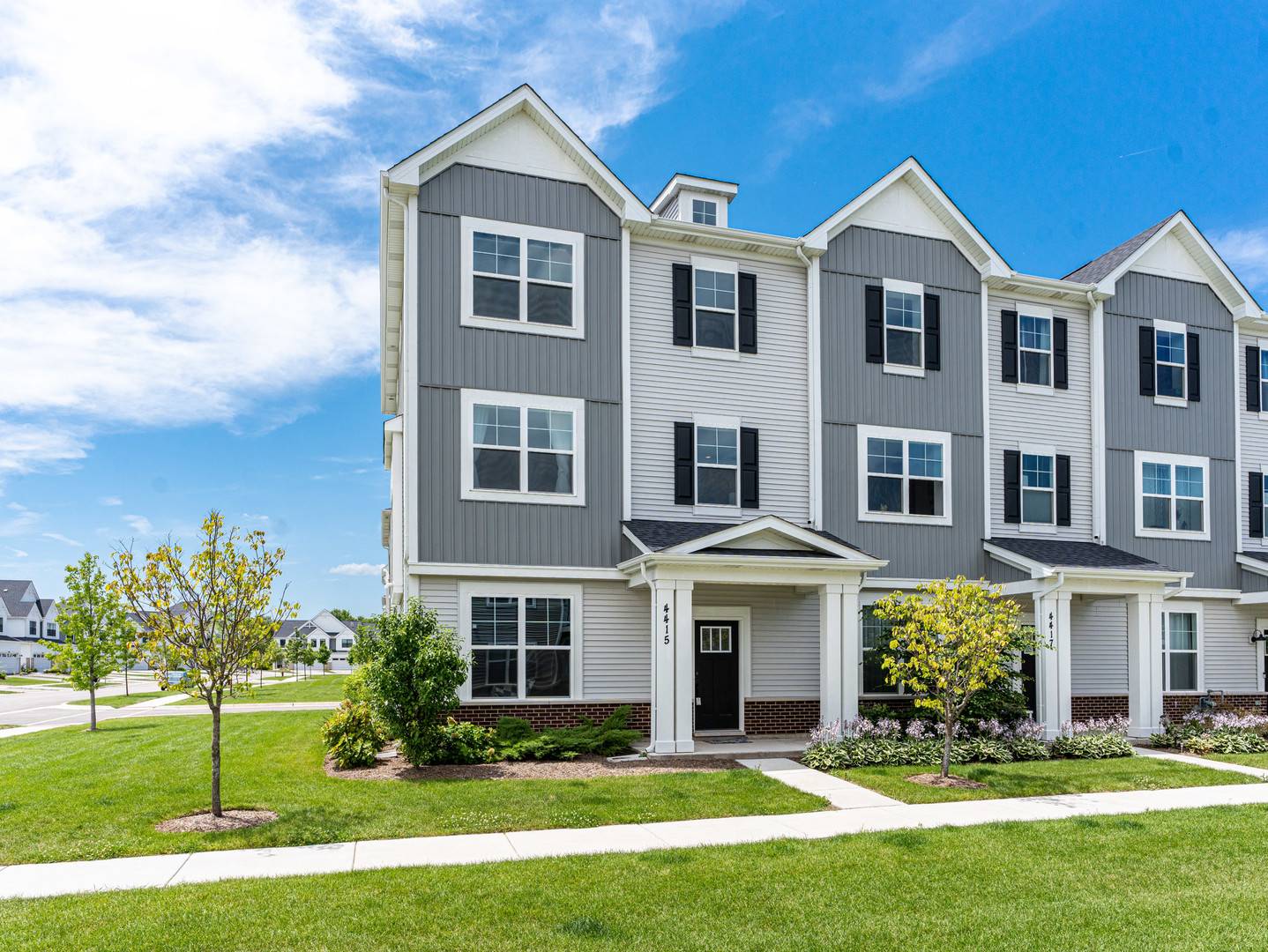 4415 Chelsea Manor CIR, Aurora, IL 60504
