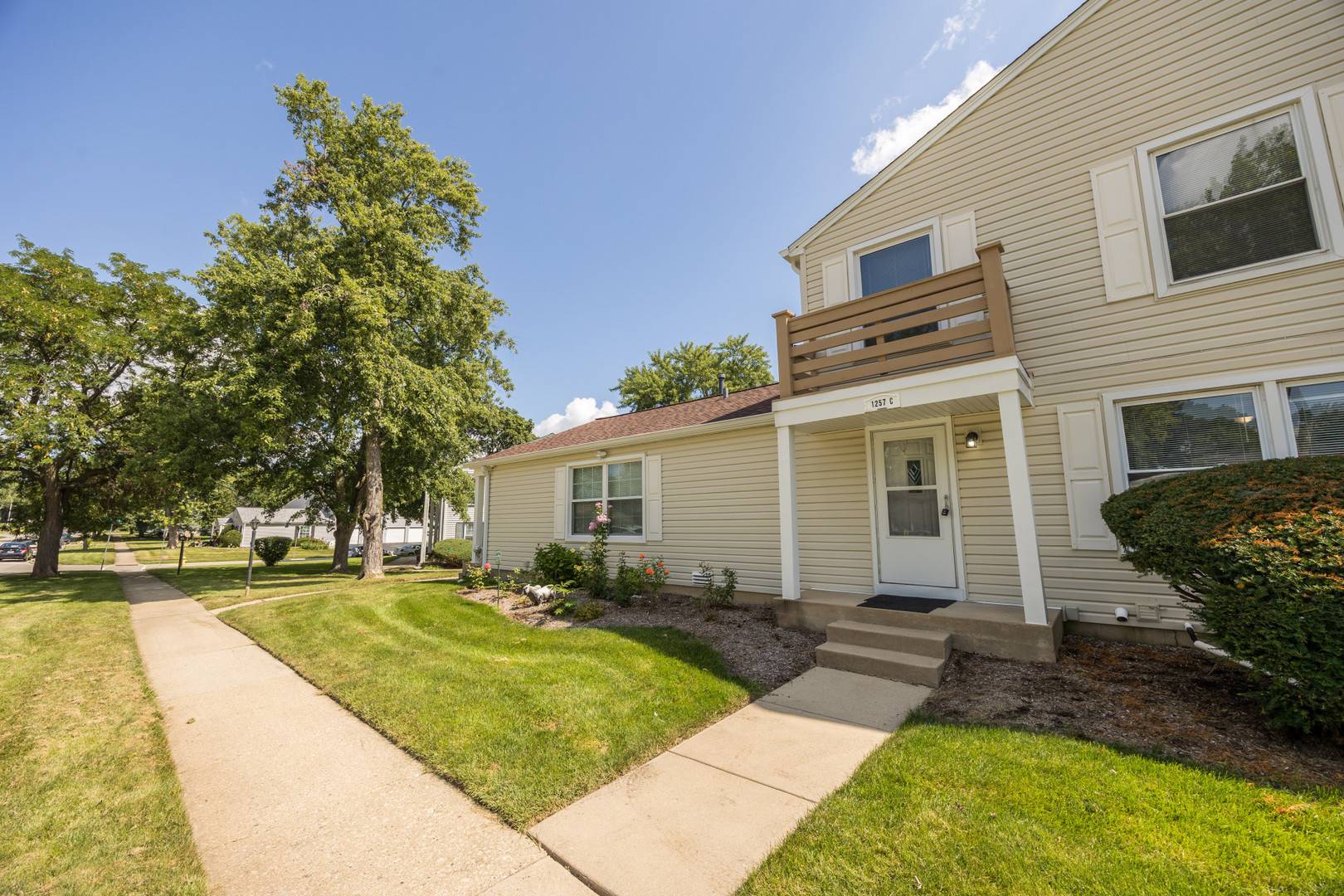 1257 Pearl AVE #C, Glendale Heights, IL 60139