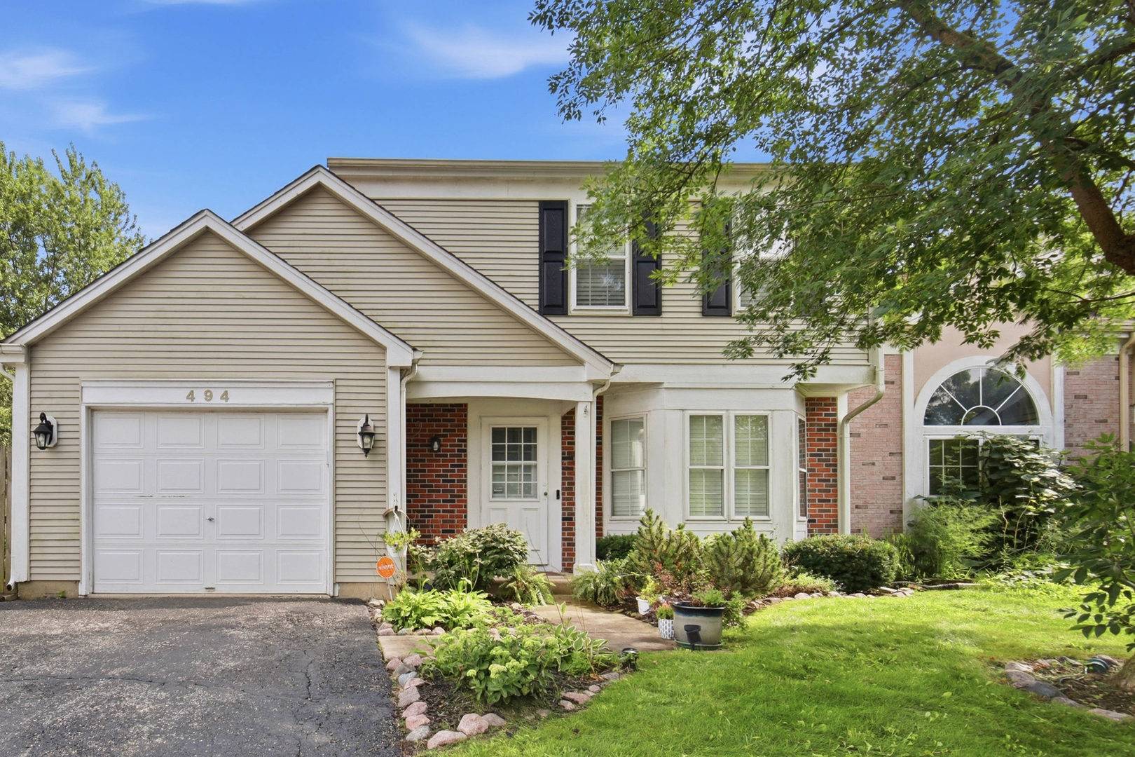 494 Buckingham DR, Grayslake, IL 60030