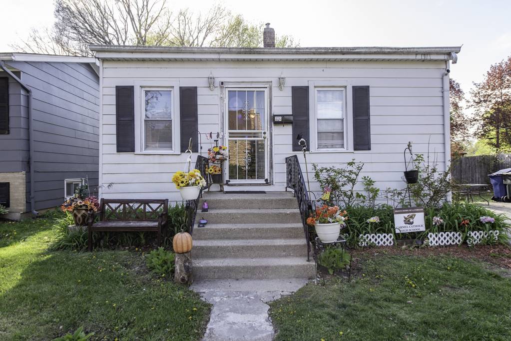 1530 Elizabeth AVE, North Chicago, IL 60064