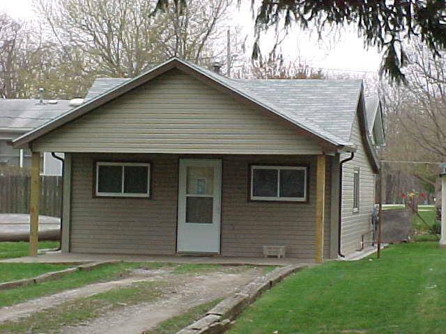 3207 4TH ST, Moline, IL 61265