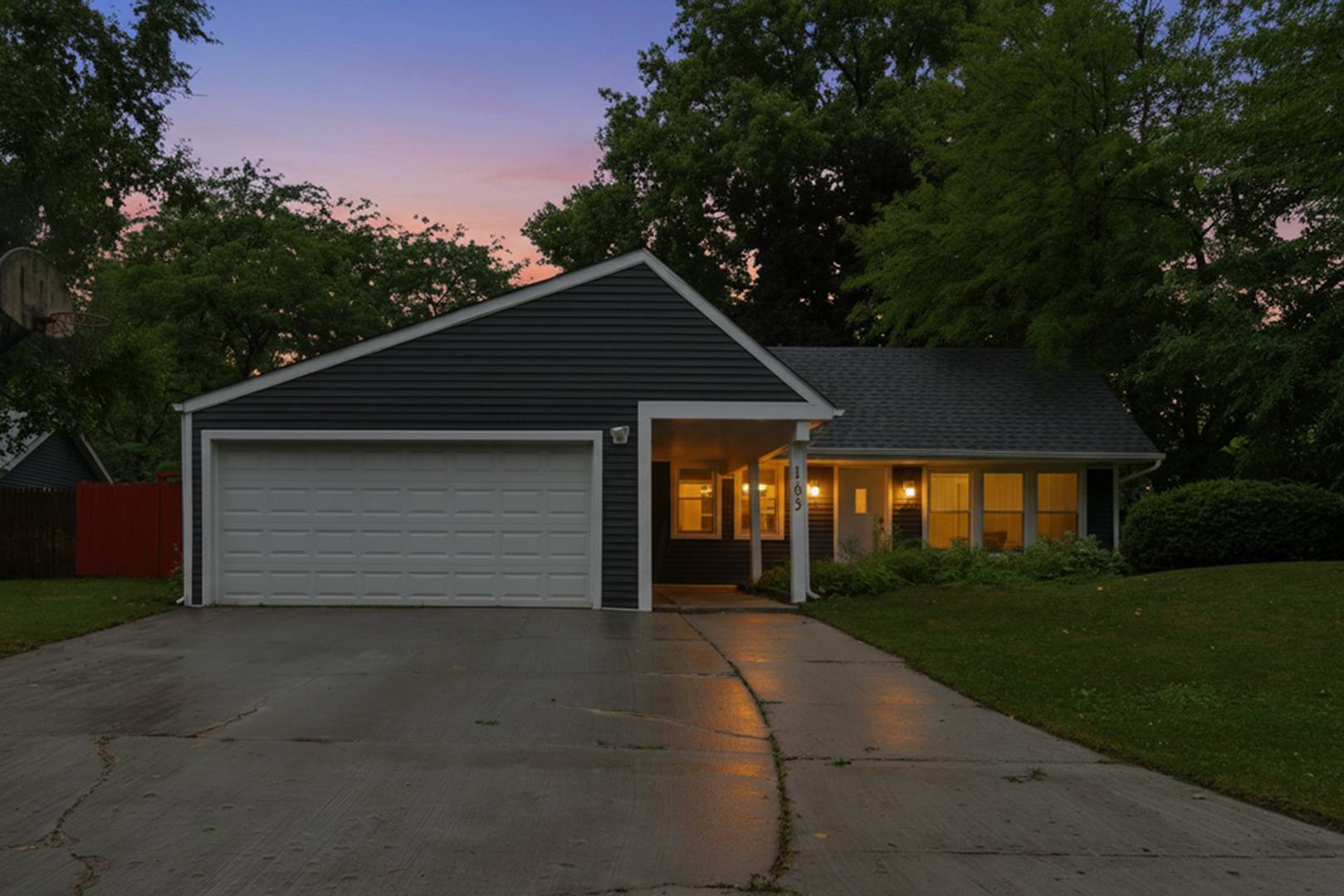 165 Arrowhead LN, Bolingbrook, IL 60440