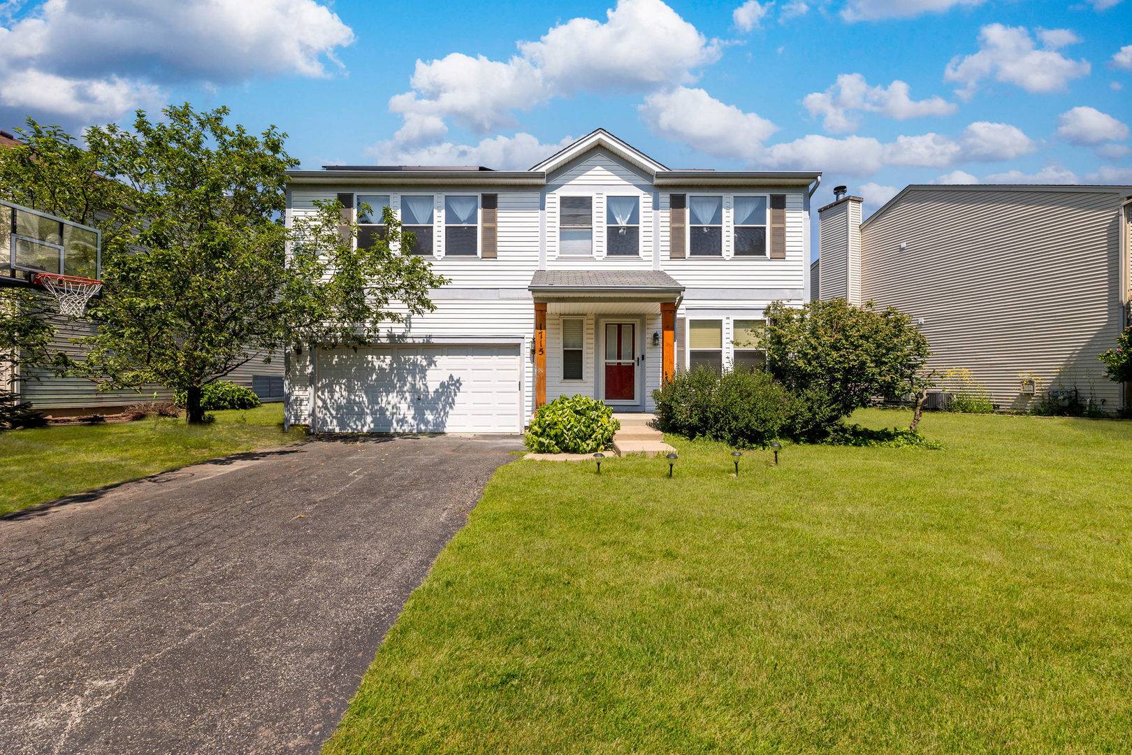 1715 Ivy LN, Montgomery, IL 60538