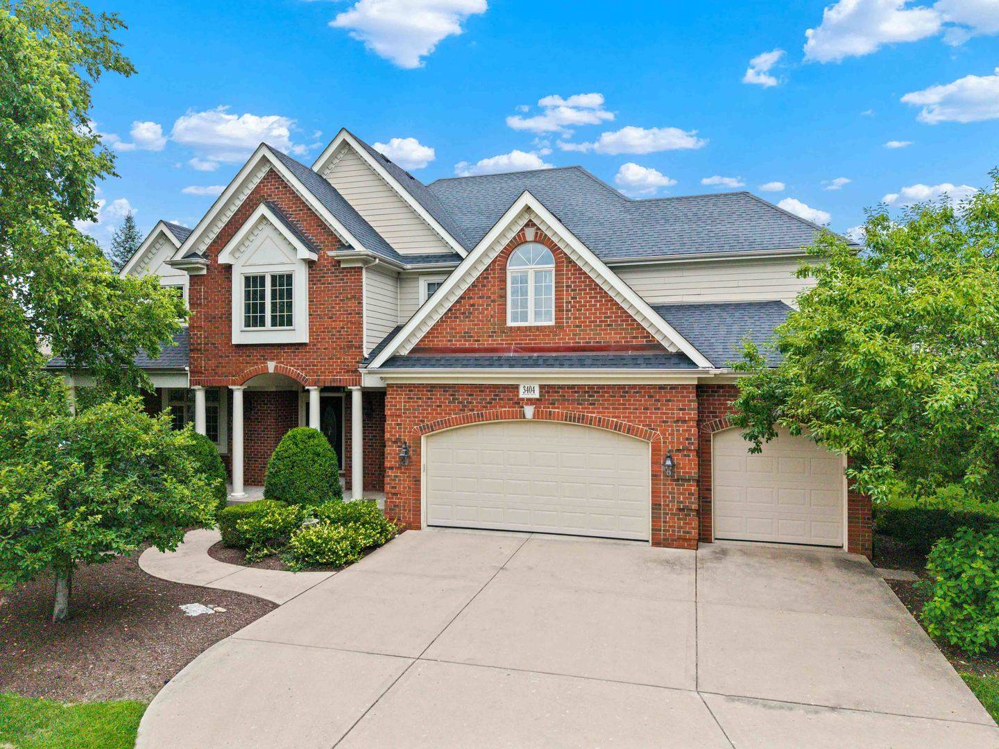 3404 Redwing DR, Naperville, IL 60564