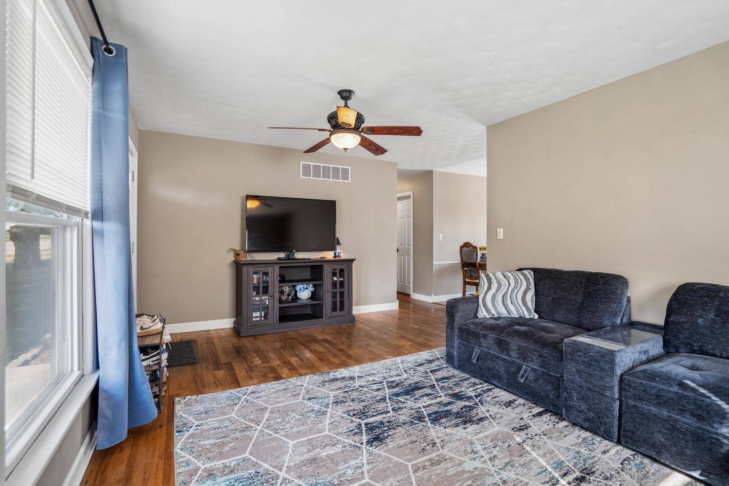 3236 W Dover CT, Davenport, IA 52804