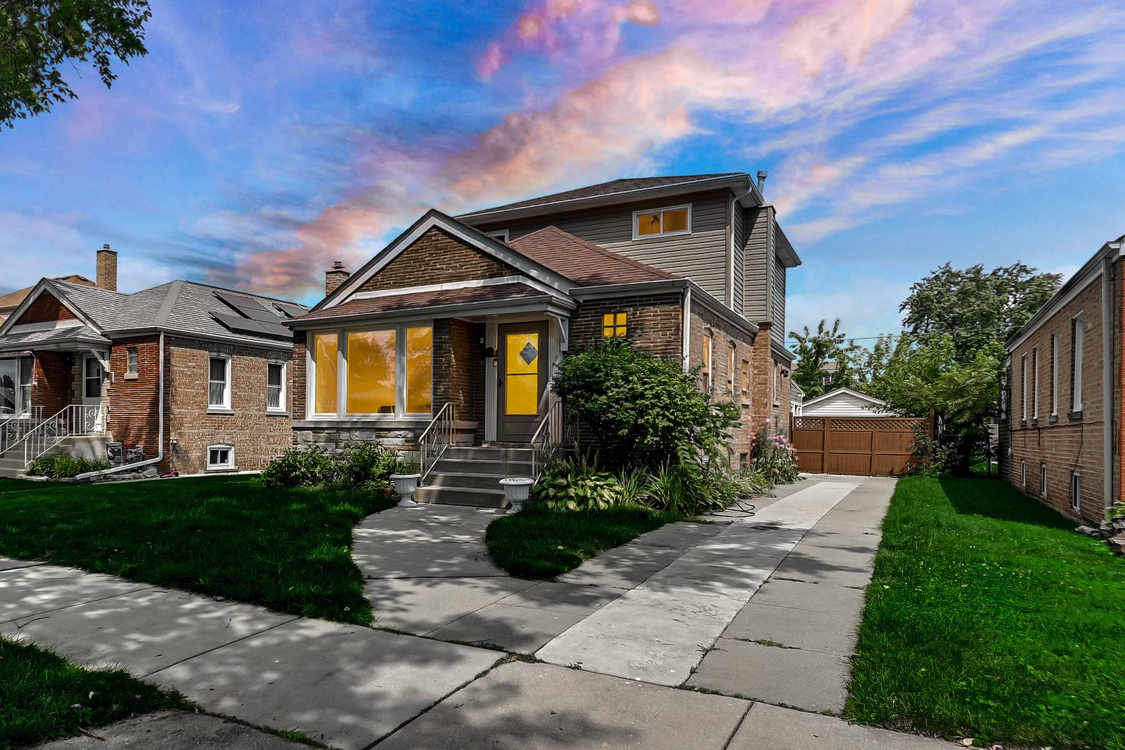 2840 W 98th ST, Evergreen Park, IL 60805