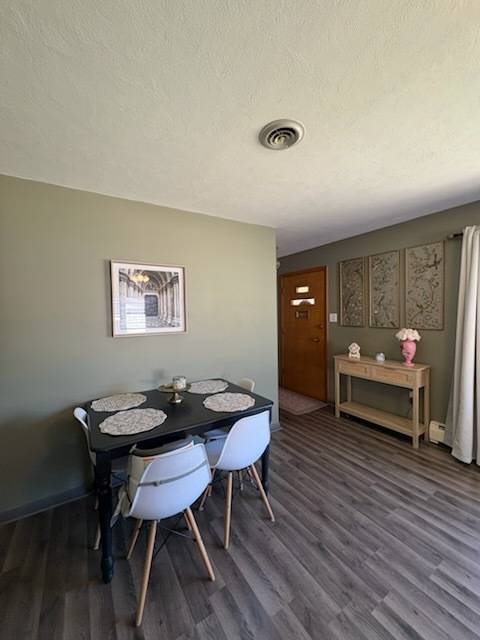 530 E 3rd ST, Lockport, IL 60441