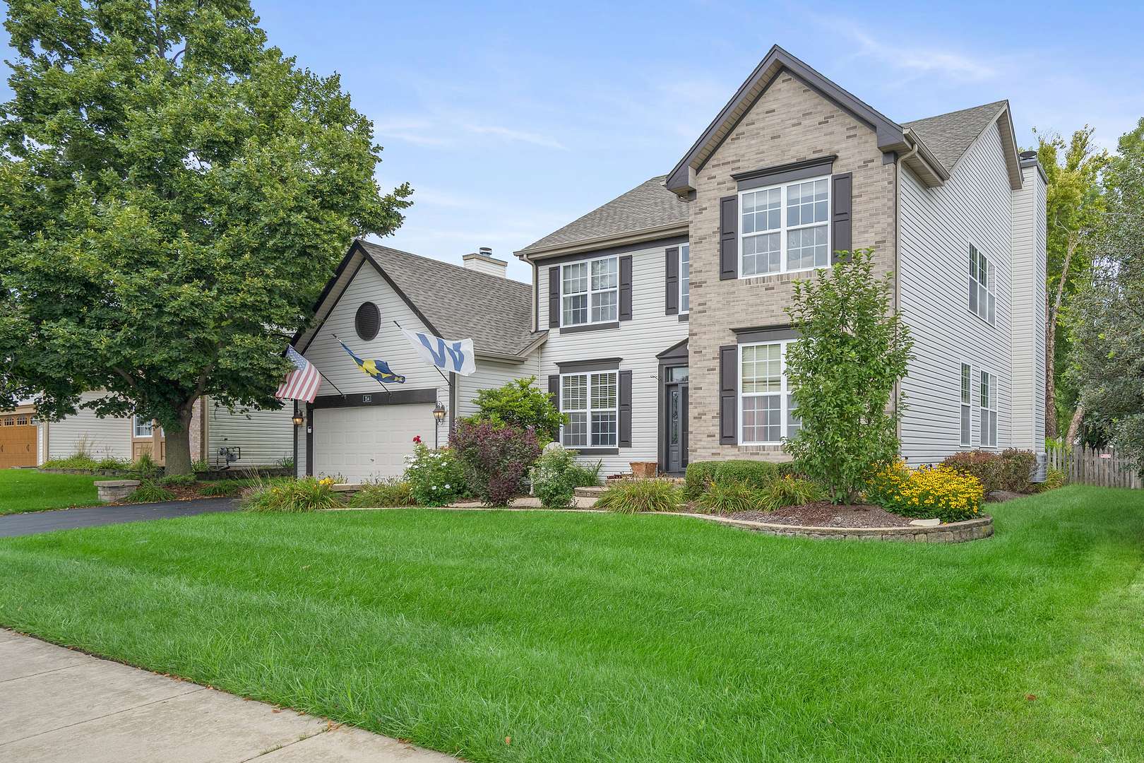 254 E Park AVE, Sugar Grove, IL 60554