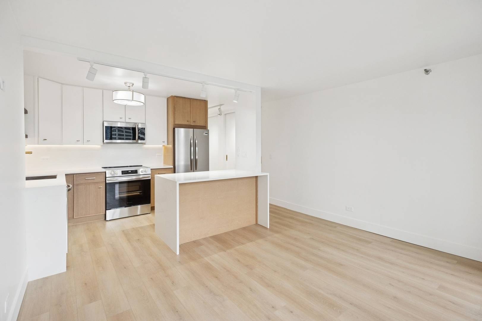 200 N Dearborn ST #4301, Chicago, IL 60601
