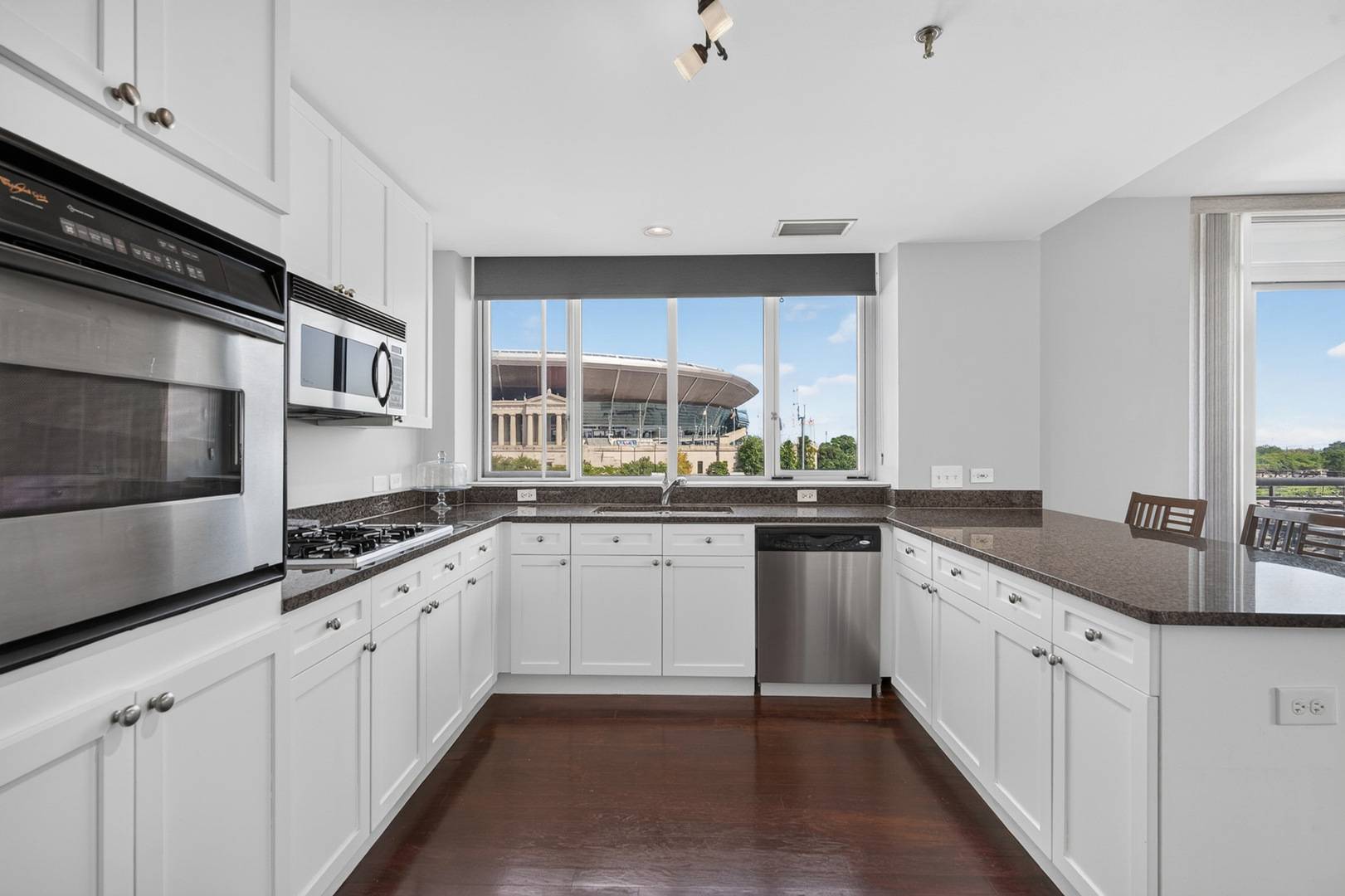 1515 S Prairie AVE #506, Chicago, IL 60605