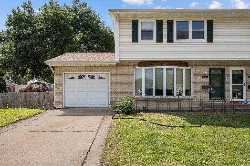 1131 48th ST #16, Moline, IL 61265