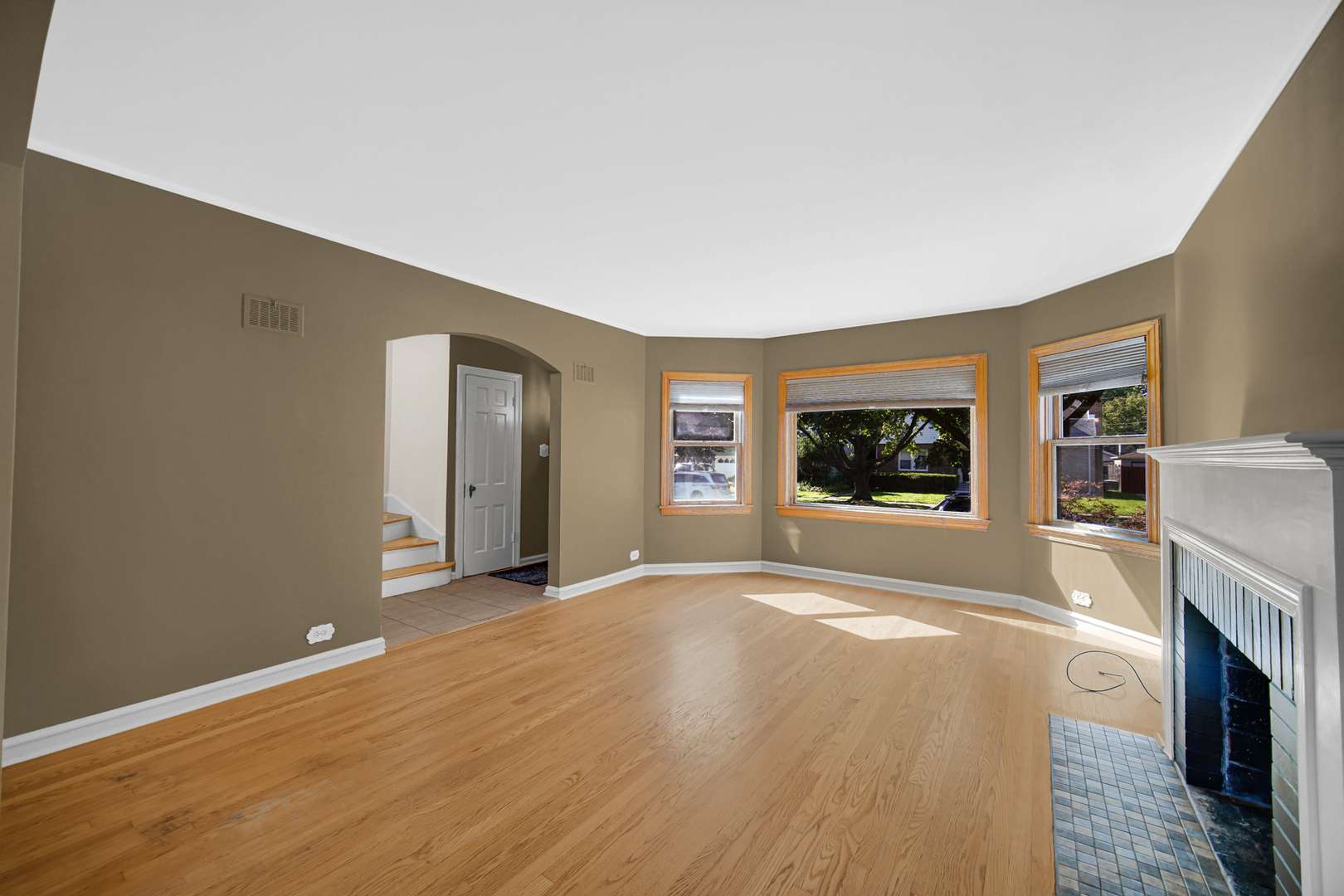 5618 Carol AVE, Morton Grove, IL 60053