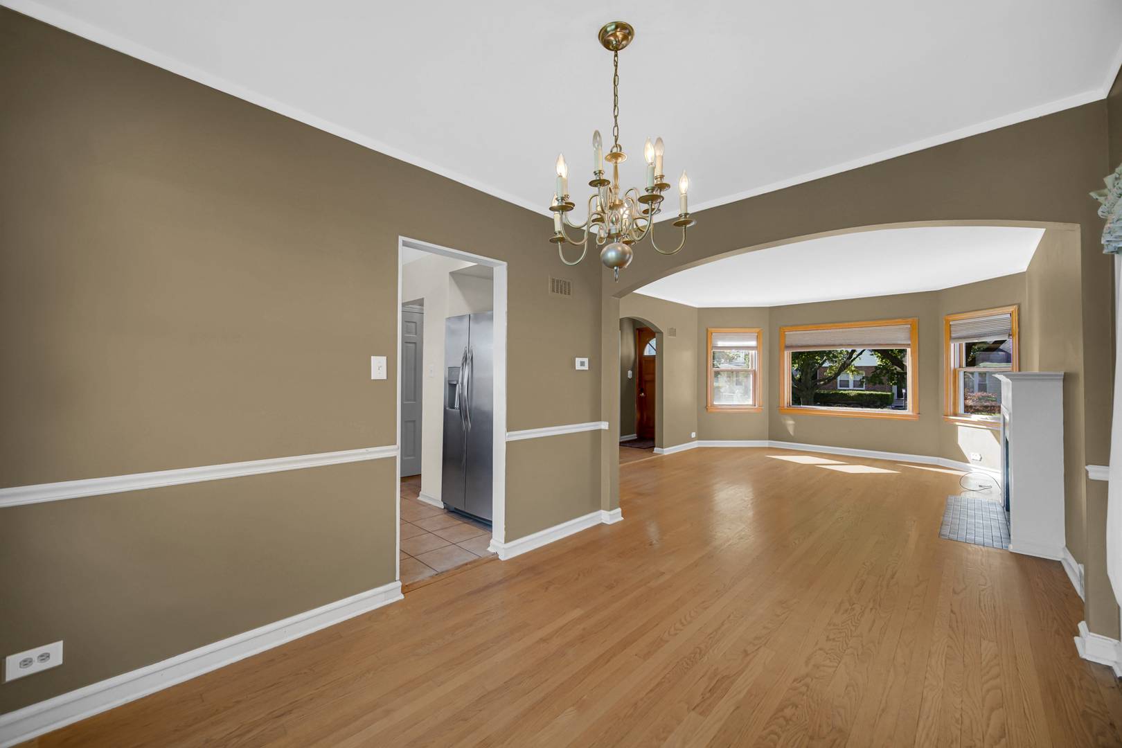 5618 Carol AVE, Morton Grove, IL 60053