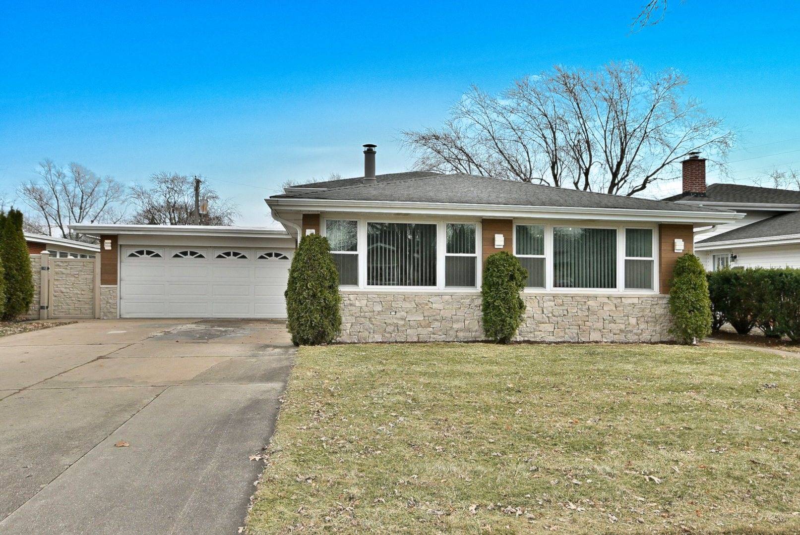 575 Bedford LN, Des Plaines, IL 60016