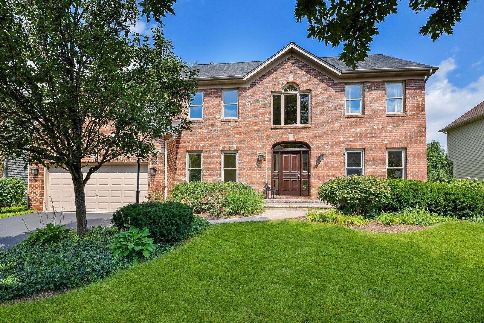 417 Saratoga DR, Aurora, IL 60502