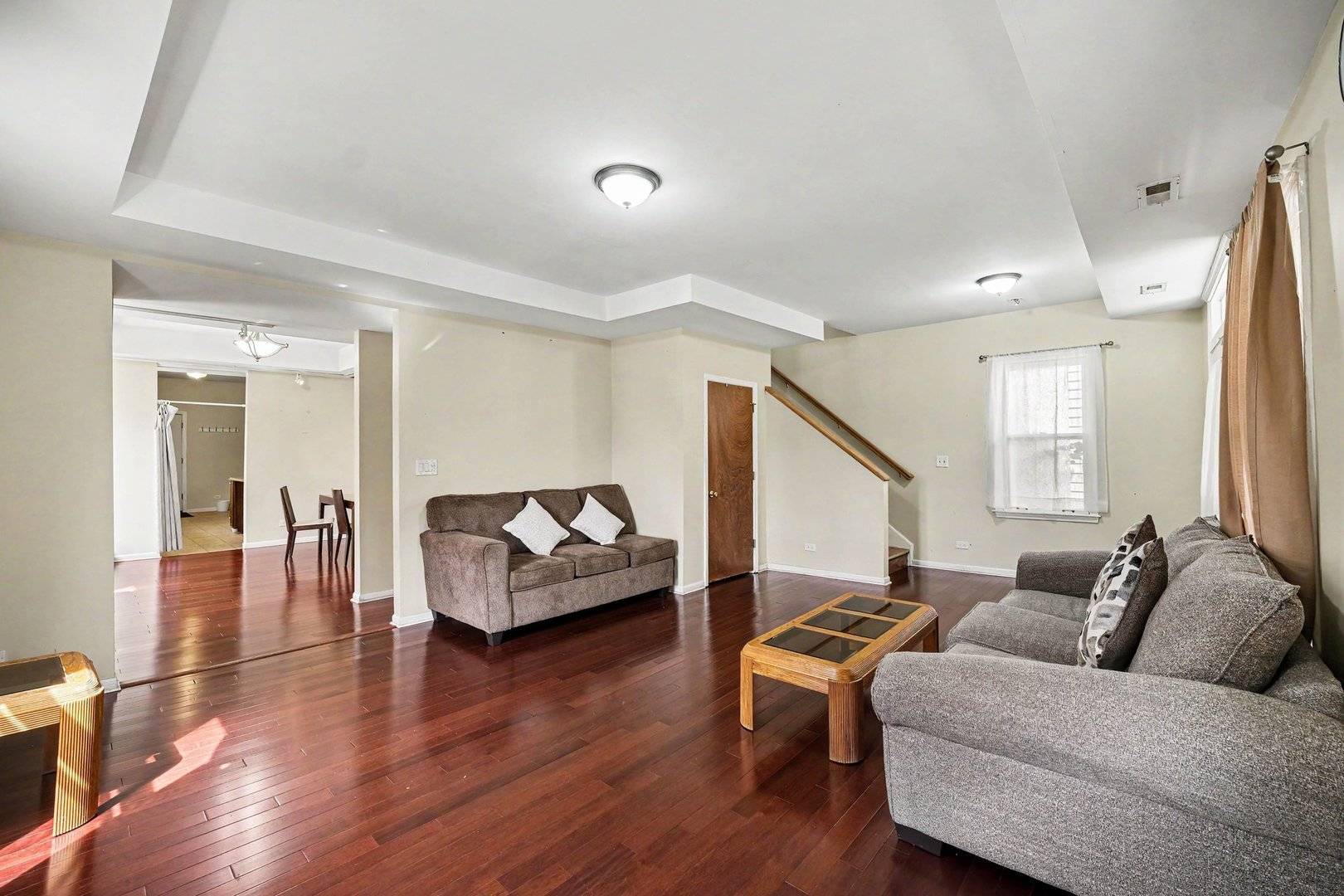 217 Michigan ST, Elgin, IL 60120