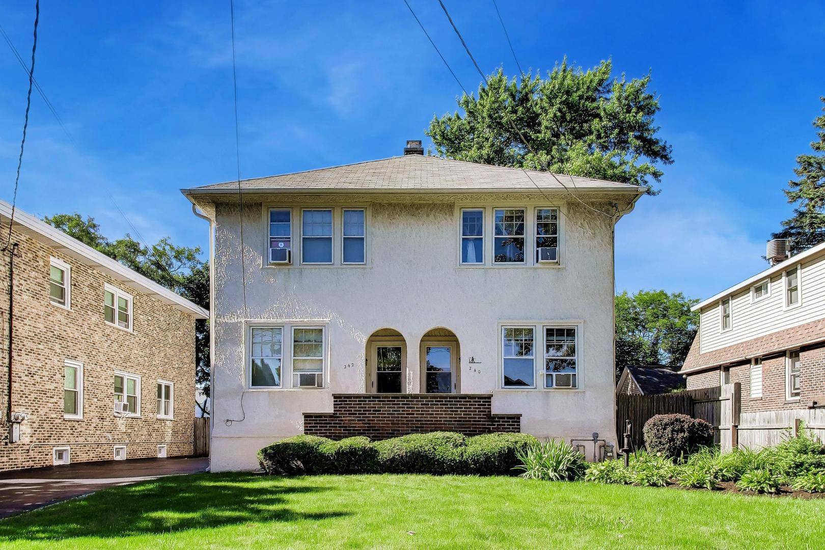 240 & 242 Highwood AVE, Highwood, IL 60040