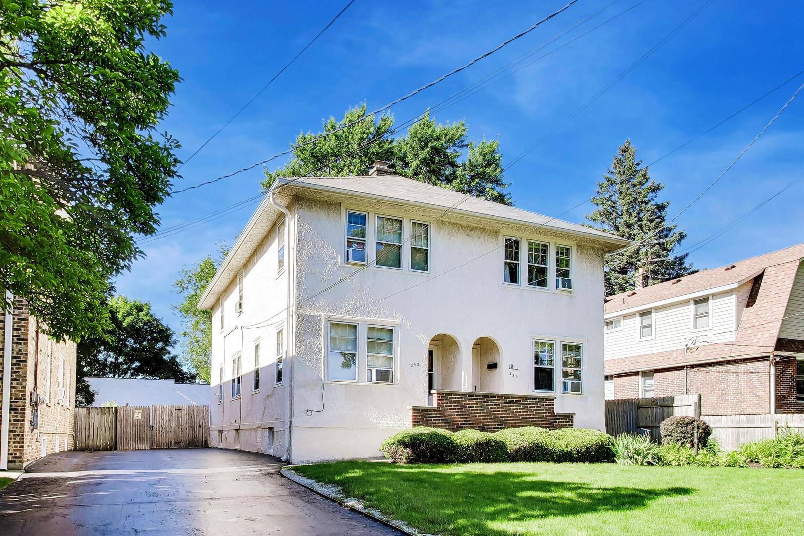 240 & 242 Highwood AVE, Highwood, IL 60040