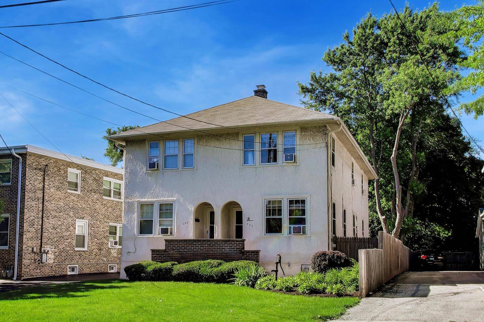 240 & 242 Highwood AVE, Highwood, IL 60040