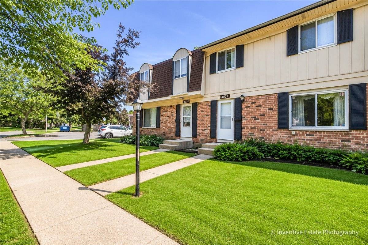 4027 Appleby LN, Richton Park, IL 60471