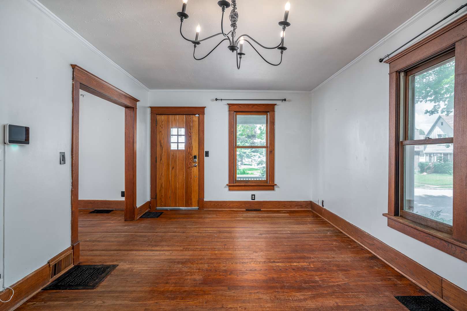 825 E Central Park AVE, Davenport, IA 52803