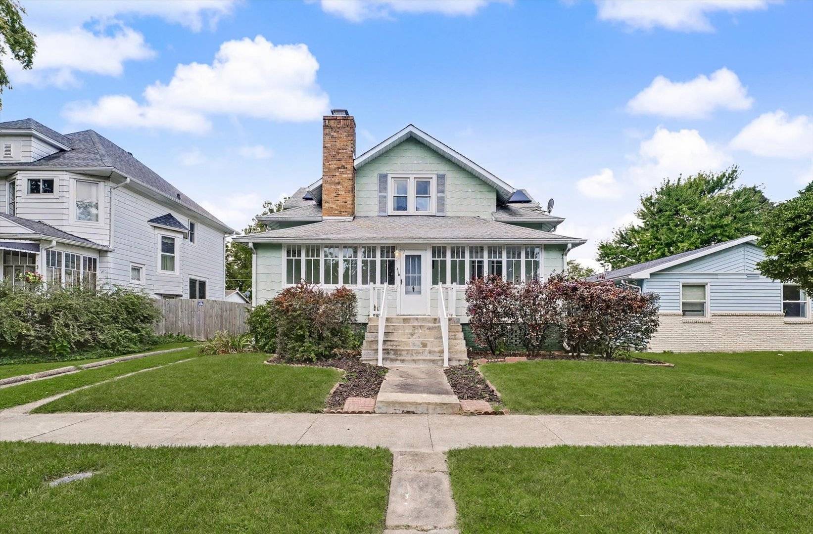 110 S Richman ST, Villa Grove, IL 61956