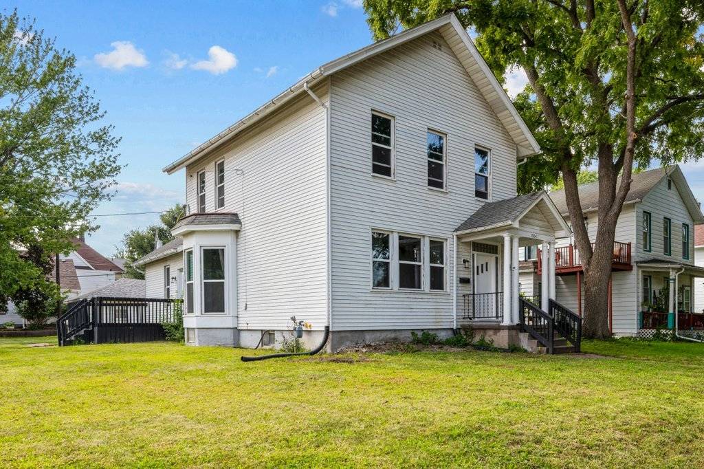1504 Pershing AVE, Davenport, IA 52803