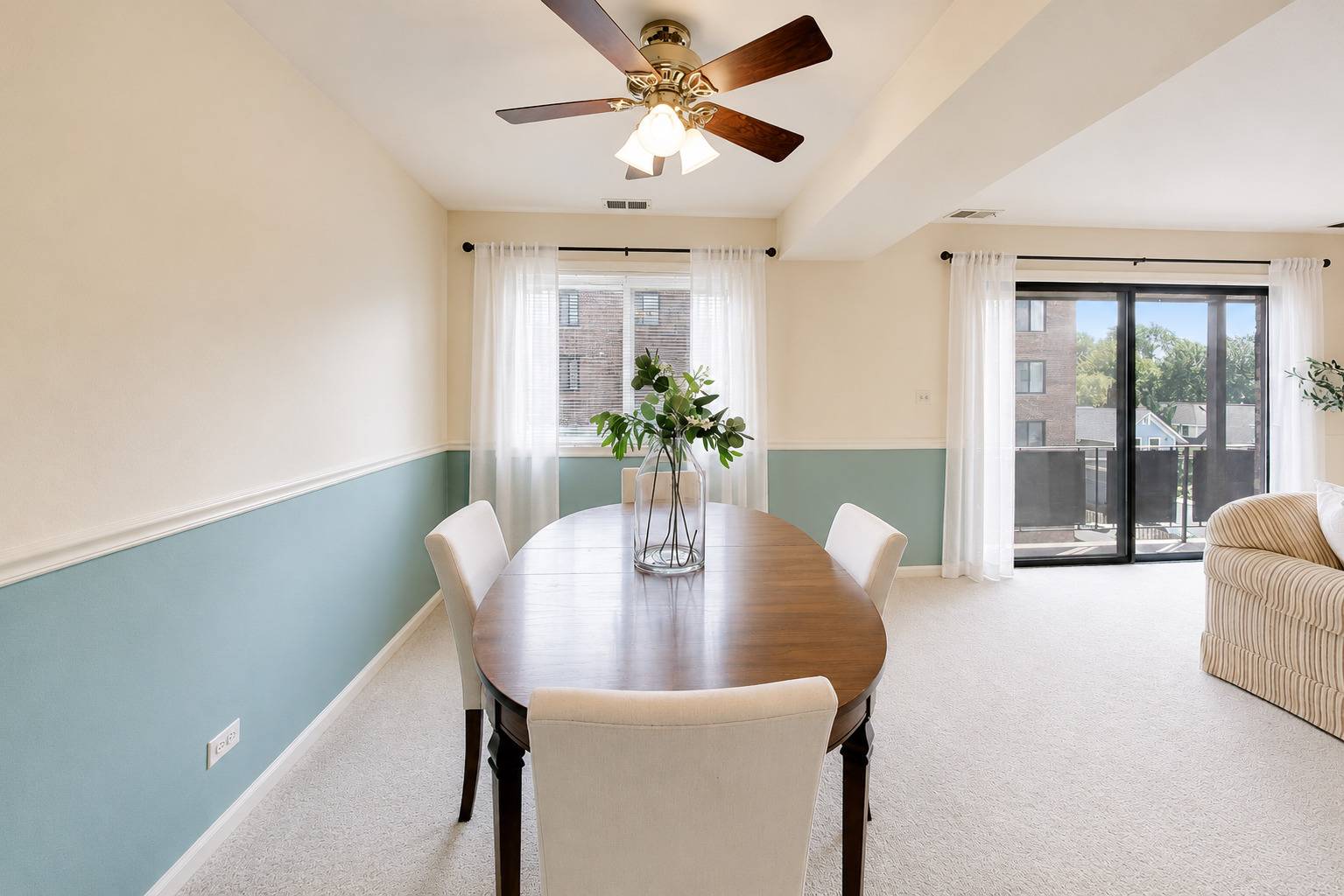 121 S Vail AVE #406, Arlington Heights, IL 60005