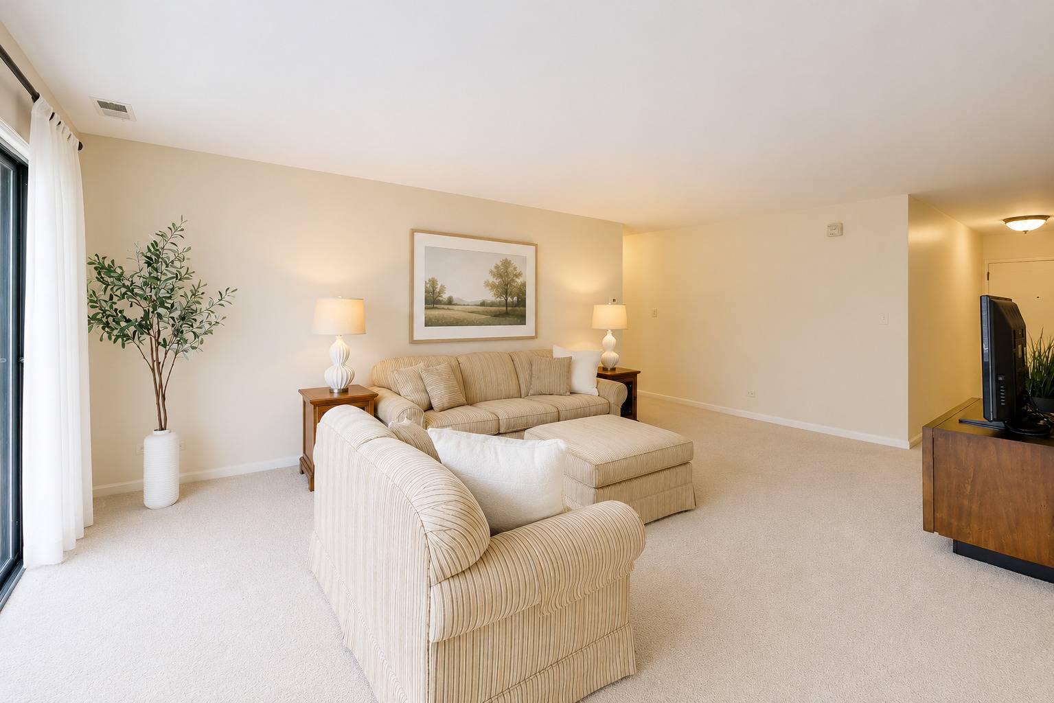 121 S Vail AVE #406, Arlington Heights, IL 60005