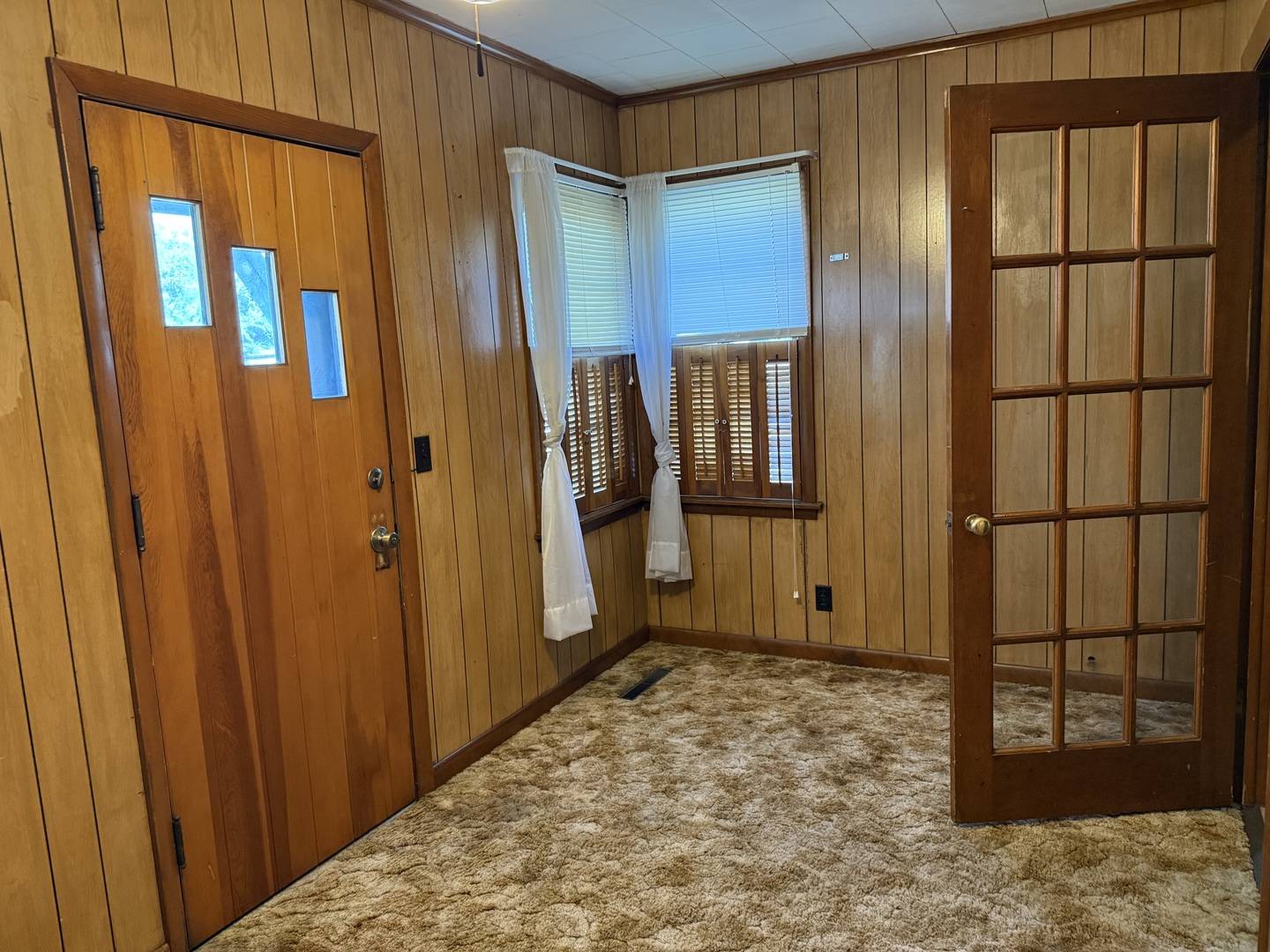 1507 N Russell ST, Marion, IL 62959