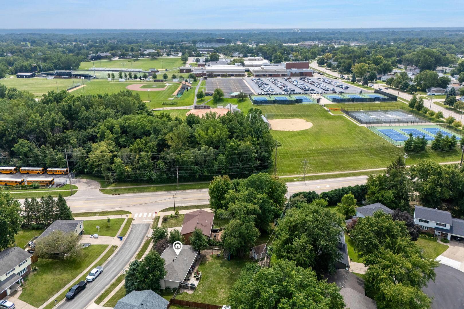 3850 Rolling Wood CT, Bettendorf, IA 52722